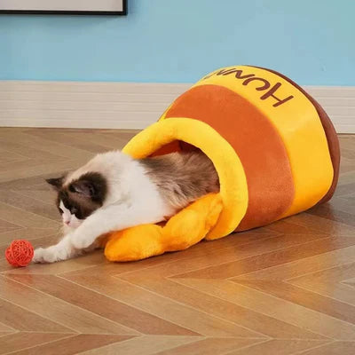 Bee Nap™ Cozy Burrow Pet Bed | Petavo